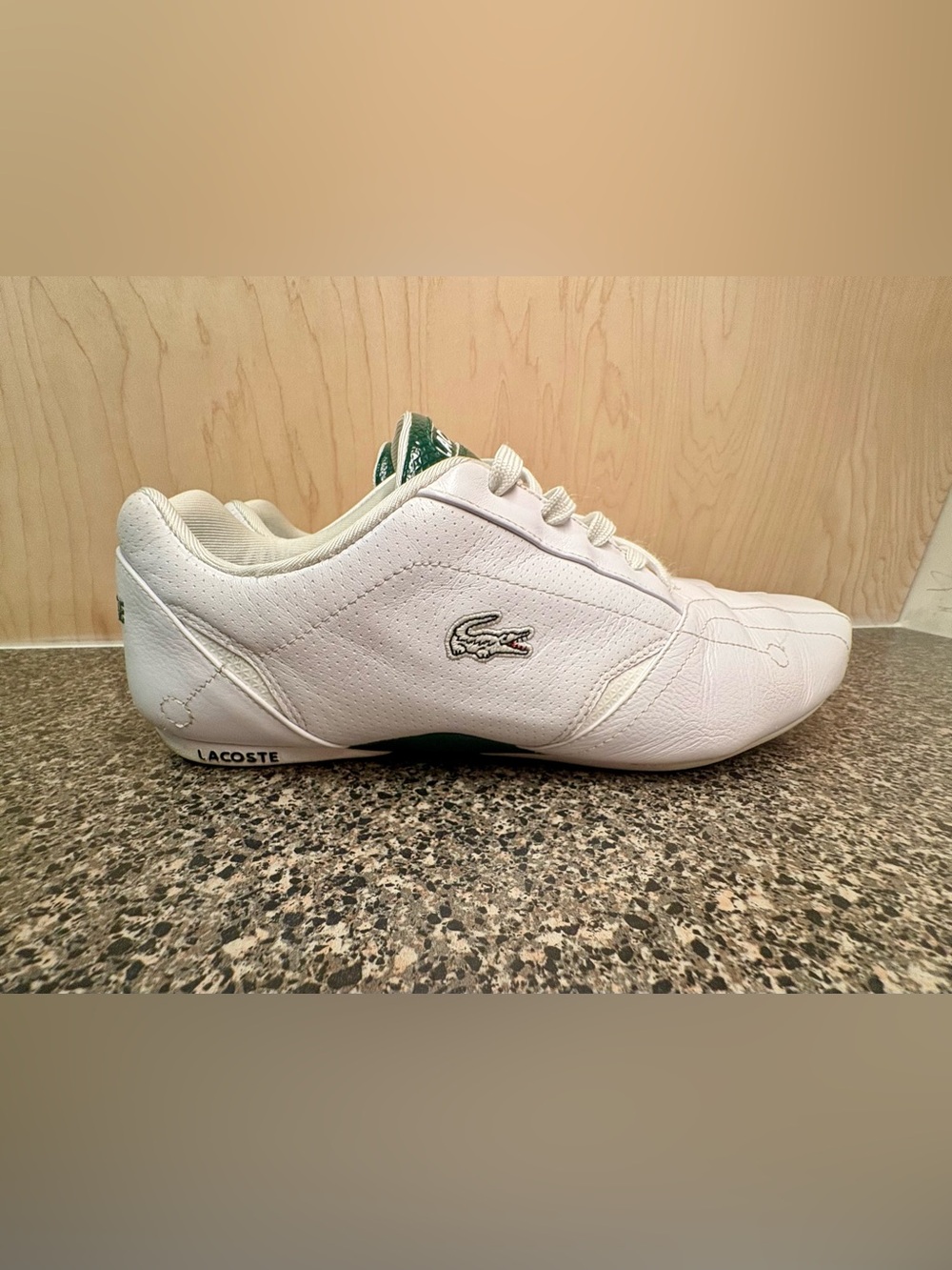 Lacoste Men’s White Sneakers -Protect Lace - US Men’s Size 10 - LIKE NEW!